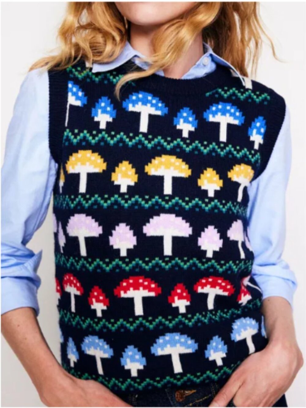 Boden Mushroom sweater vest, blue/multi, Size M